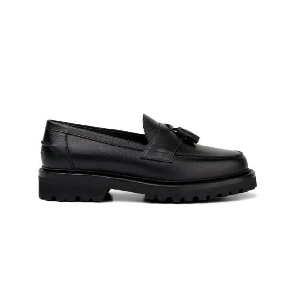 The Clásico Tassel Loafer, Onyx, Lug Sole — view 2